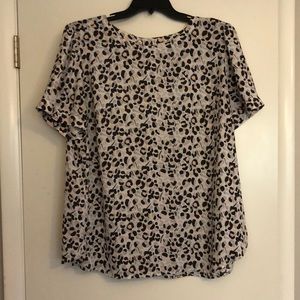 Loft Plus Short Sleeve Blouse - Size 18
